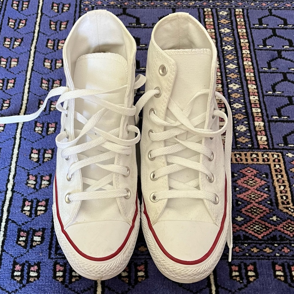 White high top converse size 8